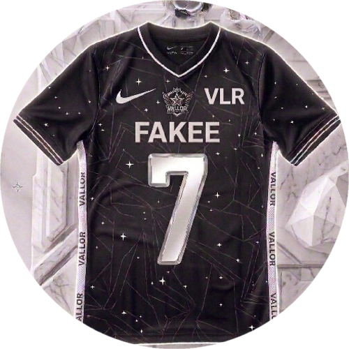 R2KreYezNnX77