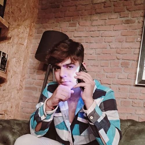 F Maj 7 法拉多米#music