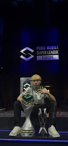 nvmbh7sdkc@privaterelay.appleid.com