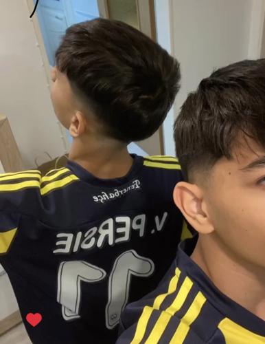 w99xpzf7zh@privaterelay.appleid.com