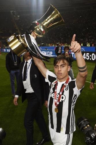 SLTxDybala