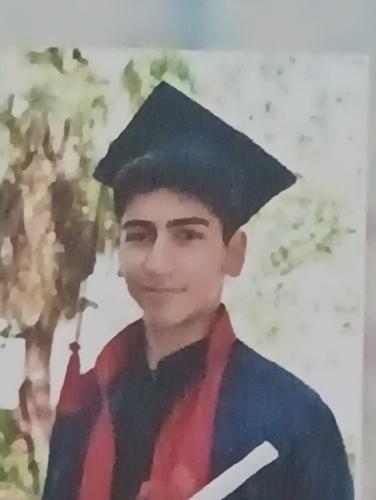 AYAKLARINIYALARIMKARDEŞ