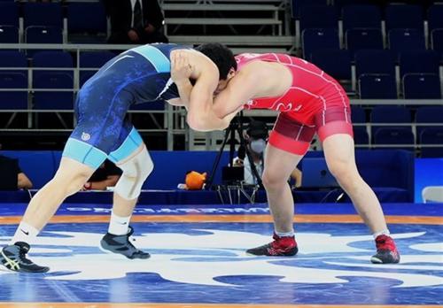 GÜREŞE DOYMAYANLAR