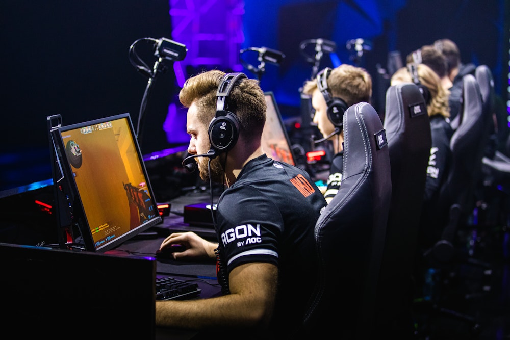 Takım Oyunlarının Fiziksel ve Dijital Karşılaştırması: Aynı Ama Farklı Dünyalar